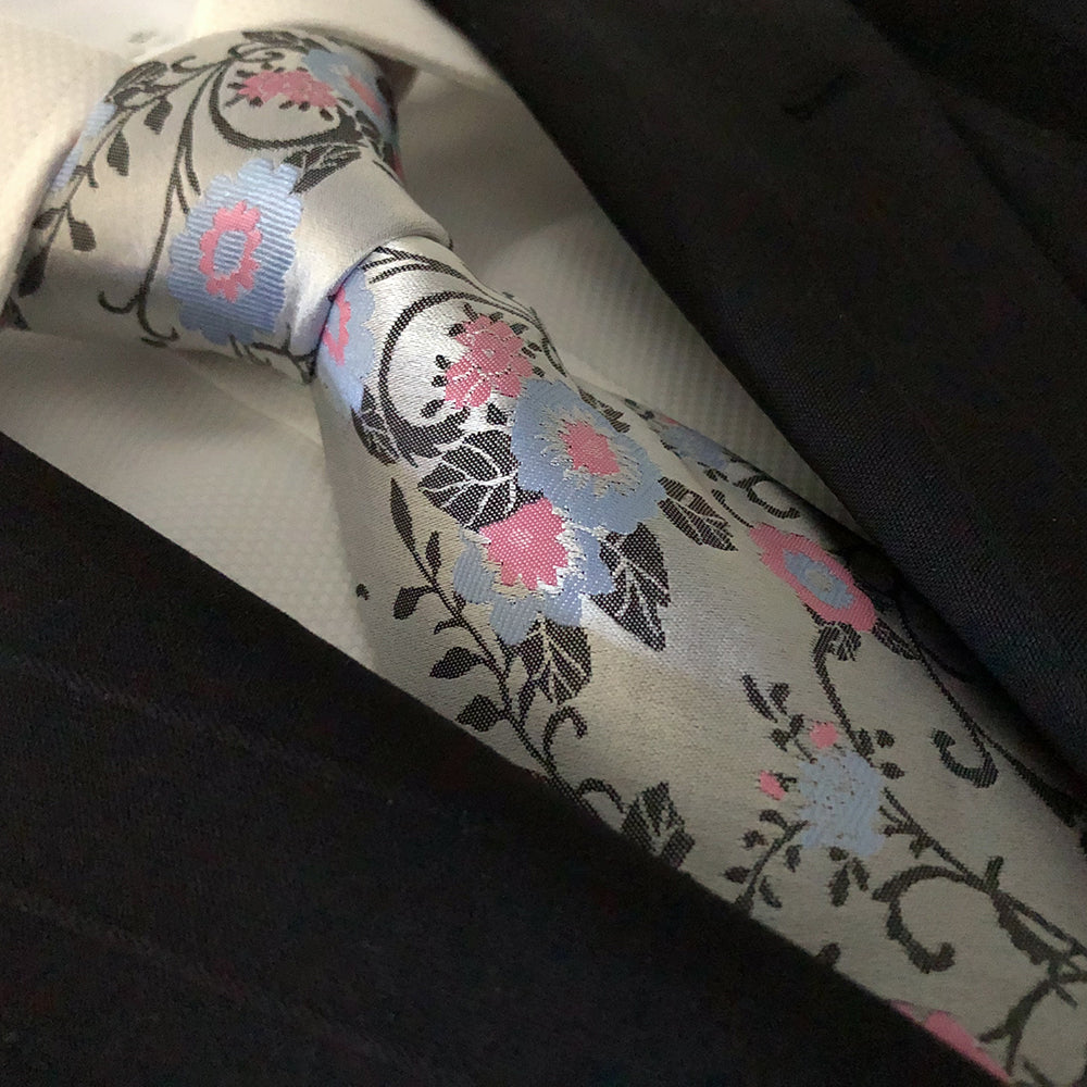 “ORIENTALE FLOREALE” SEVEN FOLD SILK NECK TIE